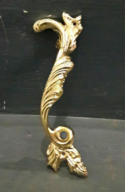 มือจับบานตู้ทองเหลือง