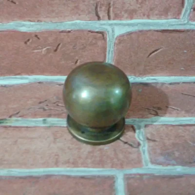 ปุ่มจับบานตู้ทองเหลือง