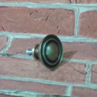 ปุ่มจับบานตู้ทองเหลือง