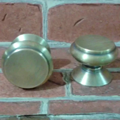 ปุ่มจับบานตู้ทองเหลือง