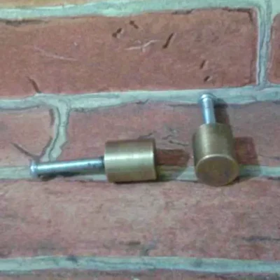 ปุ่มจับบานตู้ทองเหลือง