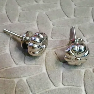 ปุ่มจับบานตู้ทองเหลือง