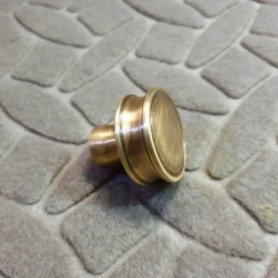 ปุ่มจับบานตู้ทองเหลือง