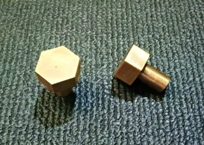 ปุ่มจับบานตู้ทองเหลือง