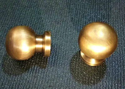 ปุ่มจับบานตู้ทองเหลือง