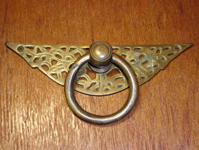 มือดึงบานตู้ทองเหลืองแบบมีห่วง