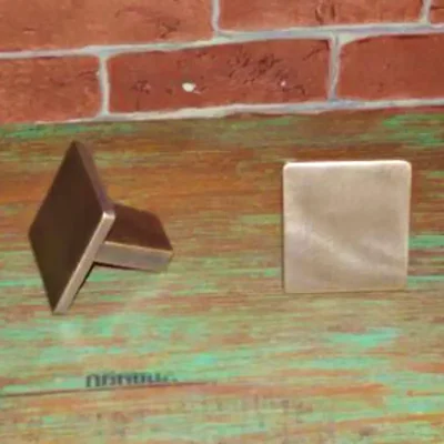 ปุ่มจับบานตู้ทองเหลือง