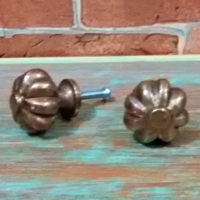 ปุ่มจับบานตู้ทองเหลือง