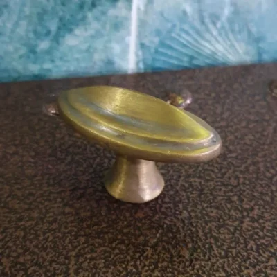 ปุ่มจับบานตู้ทองเหลือง