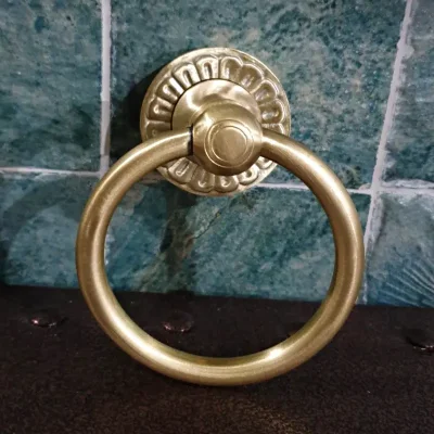 มือดึงบานตู้ทองเหลืองแบบมีห่วง