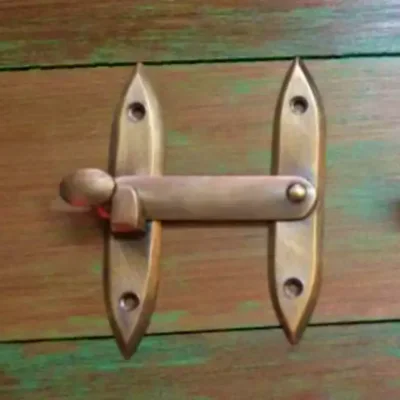 กลอนล็อกทองเหลืองโบราณ