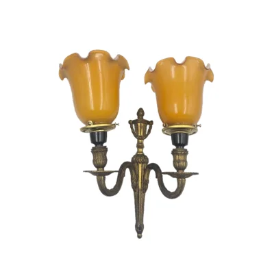 โคมไฟติดผนังก้านทองเหลืองแท้ 2 แขน โป๊ะแก้วจีบสีเหลือง WLY18