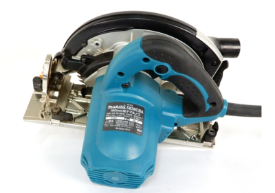 MAKITA เครื่องเลื่อยไฟฟ้า รุ่น 5838CBA (Obsolete)