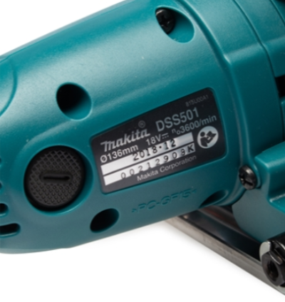 MAKITA เลื่อยวงเดือนไร้สาย 18 โวลต์ ความเร็วรอบตัวเปล่า 3,600 รอบ/นาที รุ่น DSS501DZ