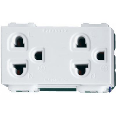 เต้ารับไฟฟ้าคู่พร้อมกราวด์ PANASONIC