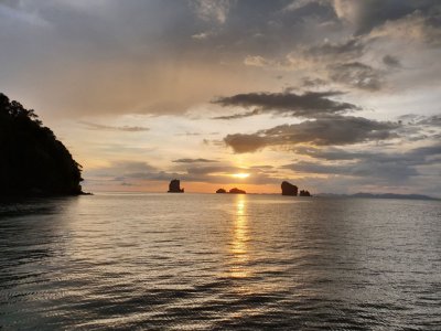 7 Islands + Sunset tour with BBQ dinner by speedboat