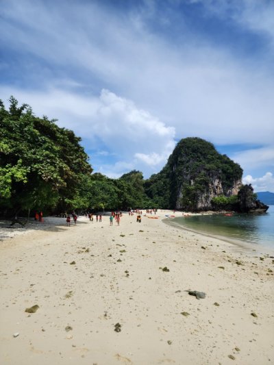 Hong Islands by speed boat