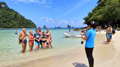 3 Islands Tour by speed boat