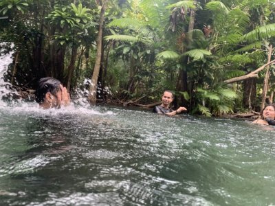 Kayaking & swimming at Klong Nam Sai (3 hrs.)