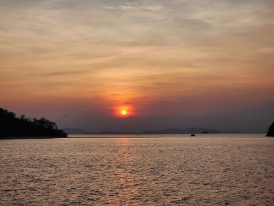 7 Islands + Sunset tour with BBQ dinner by speedboat