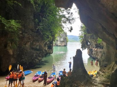 Half day Tour Kayaking at Ao Thalane