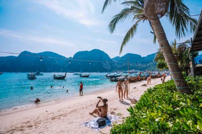 Phi Phi Island & Maya Bay & Khai Islands  Tour by Speed Boat