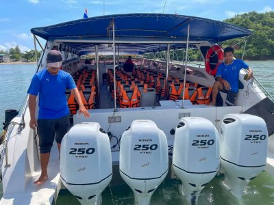 Phi Phi Island & Maya Bay & Khai Islands  Tour by Speed Boat