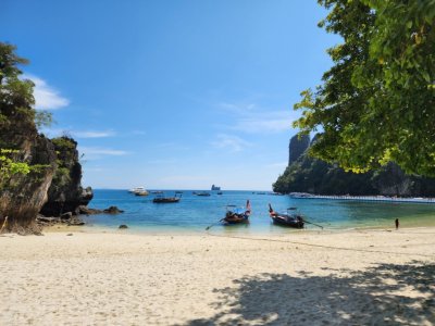 Hong Islands by speed boat