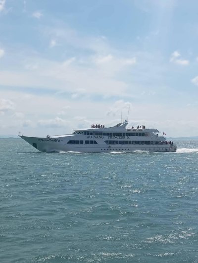 Ferry Boat Transfers: Route from Tonsai Pier, Phi Phi Island, Krabi