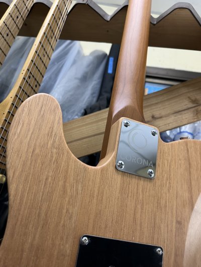 Corona Modern Tele Plus Mahogany
