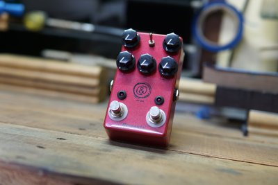 AT-DS by Demonfx เป็น Pedal เสียง Distortion ที่ให้เสียงแตกแบบ Vintage Marshall