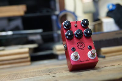 AT-DS by Demonfx เป็น Pedal เสียง Distortion ที่ให้เสียงแตกแบบ Vintage Marshall