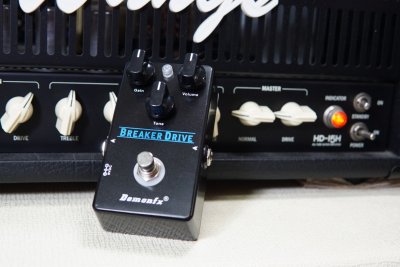 Breaker Drive by Demonfx เป็นเสียง Overdrive แบบ Transparent ที่ยังคงเก็บเนื้อเสียงกีต้าร์ไม่หาย