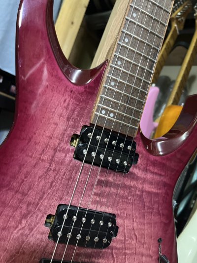 Drogo 6 Ruby Burst