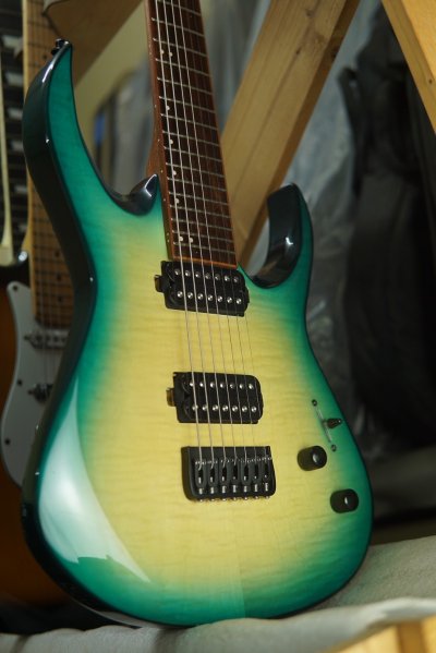 Drogo 7 Emerald last in stock