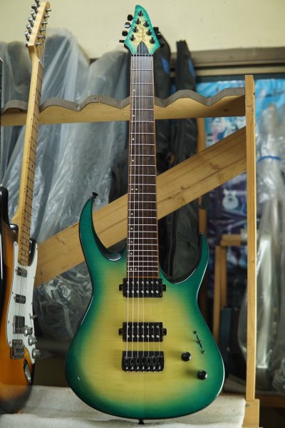 Drogo 7 Emerald last in stock