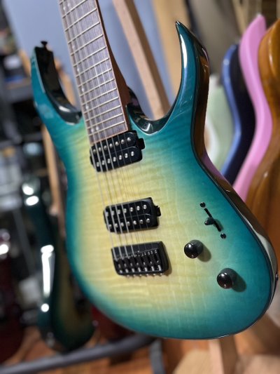 Drogo 7 Emerald Burst