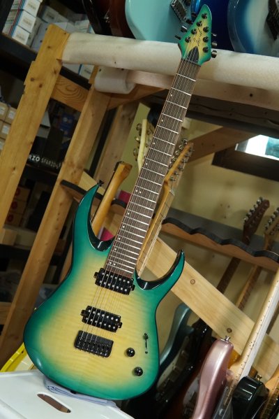 Drogo 7 Emerald Burst : B-Stock [repair neck]