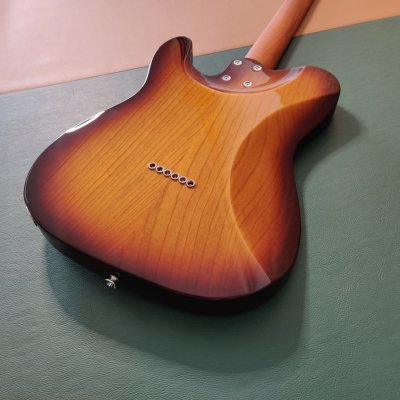 Enxi Guitar Tobacco no.074