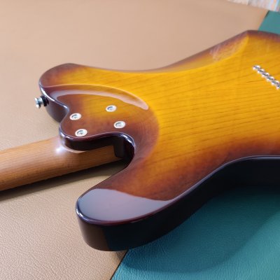 Enxi Guitar Tobacco no.074