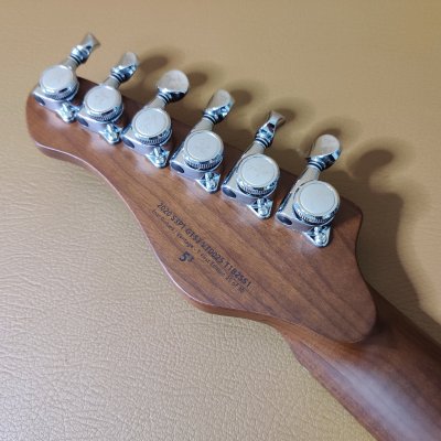 Enxi Guitar Tobacco no. 025