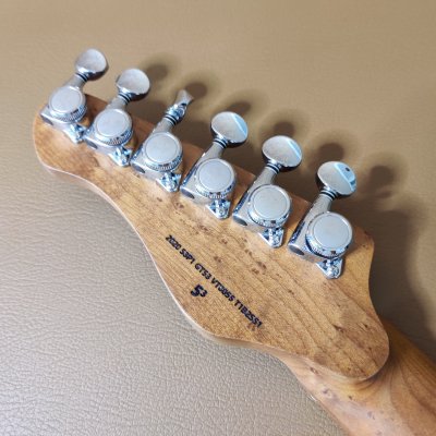 Enxi Guitar Tobacco no.055