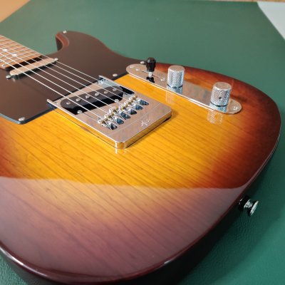 Enxi Guitar Tobacco no.046