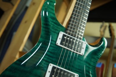 Giosantita Curved Top Solid Green