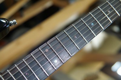Gusteau Guitar GST01 Red to Black