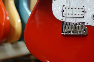 Gusteau Guitar GST01 Red to Black