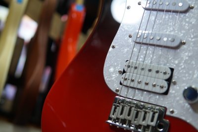 Gusteau Guitar GST01 Red to Black