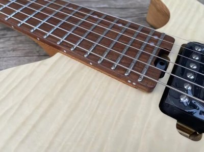 Rhea Roasted Ash with Veneer Flame Maple Natural HH