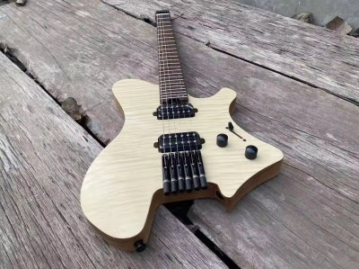 Rhea Roasted Ash with Veneer Flame Maple Natural HH