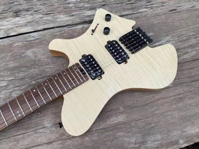 Rhea Roasted Ash with Veneer Flame Maple Natural HH
